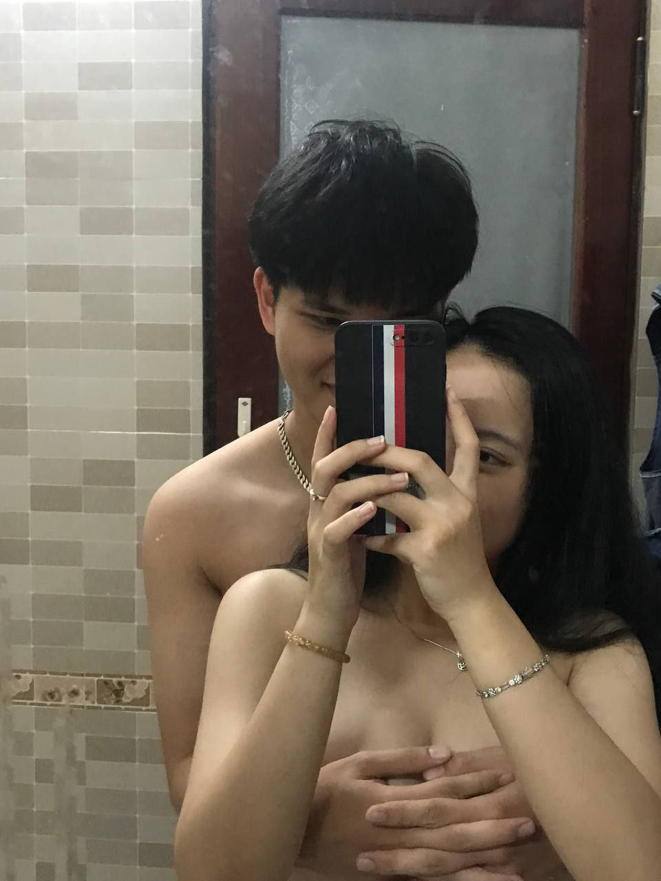 Vợ yêu muốn mang thai nhưng Người chồng luôn mệt mõi vì công việc và cái kết